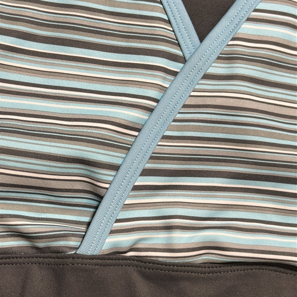 Sleeveless athletic top by Champion faux-wrap stripes blue white grey Adult S - Picture 4 of 9